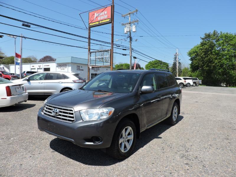 Toyota Highlander Base 4WD 2010