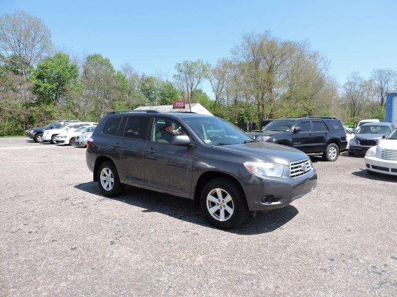 Toyota Highlander Base 4WD 2010
