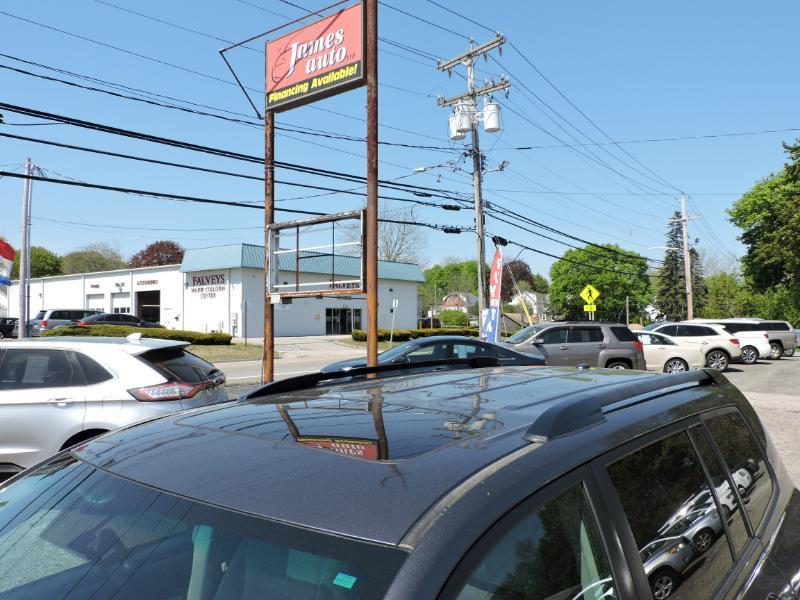 Toyota Highlander Base 4WD 2010