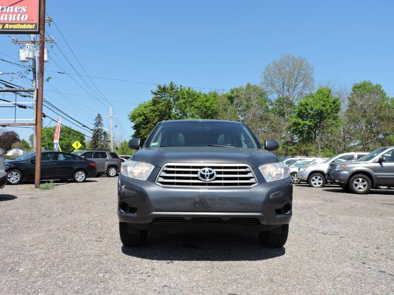 Toyota Highlander Base 4WD 2010