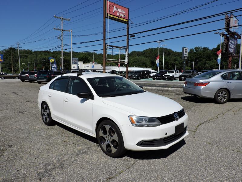 Volkswagen Jetta S 2014