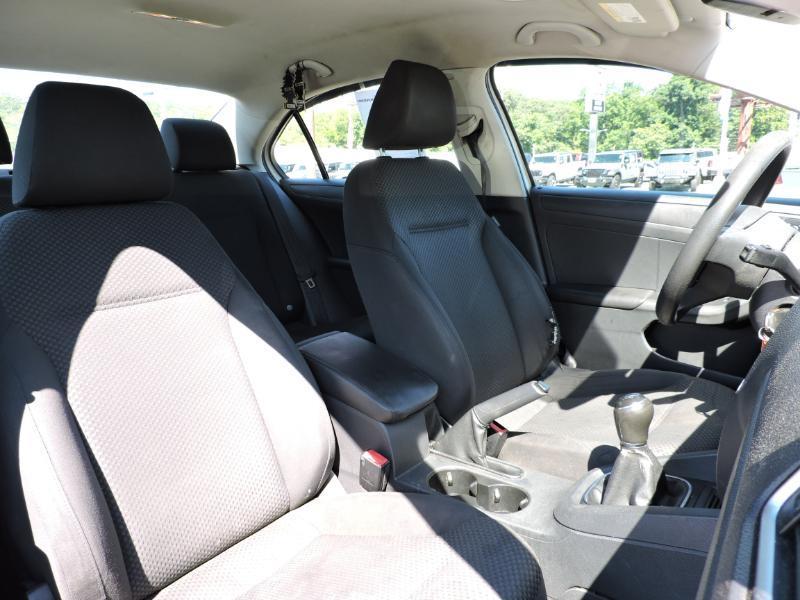 Volkswagen Jetta S 2014