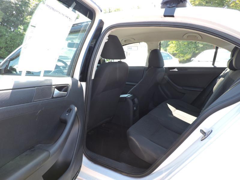 Volkswagen Jetta S 2014