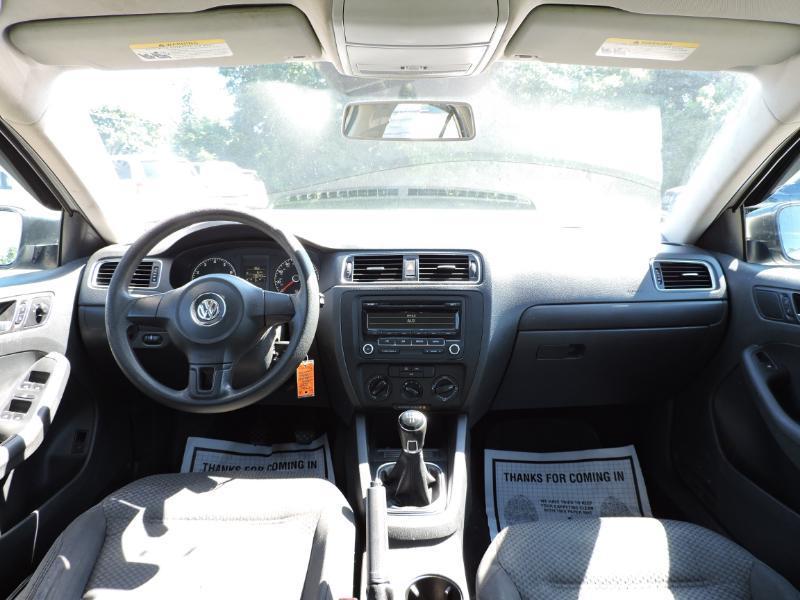 Volkswagen Jetta S 2014