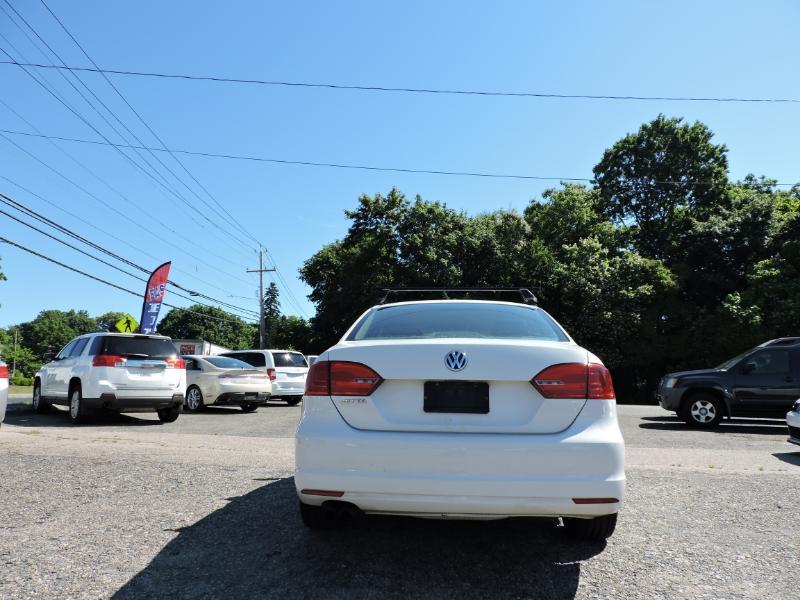 Volkswagen Jetta S 2014