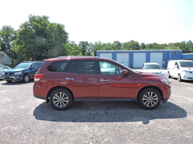 Nissan Pathfinder Platinum 4WD 2016