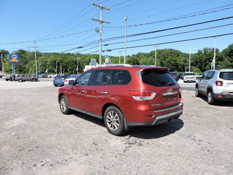 Nissan Pathfinder Platinum 4WD 2016