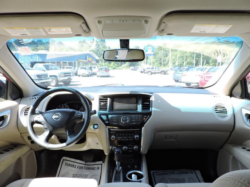 Nissan Pathfinder Platinum 4WD 2016