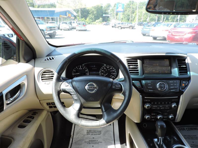 Nissan Pathfinder Platinum 4WD 2016