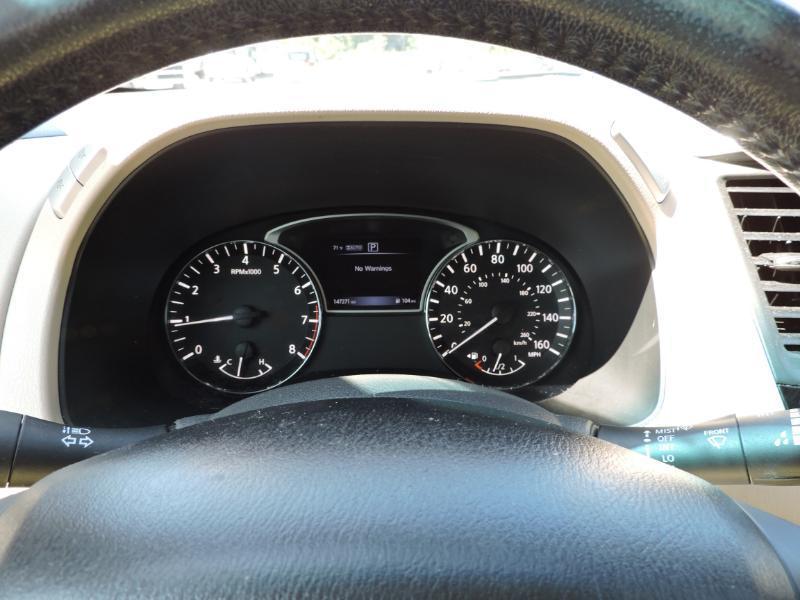 Nissan Pathfinder Platinum 4WD 2016