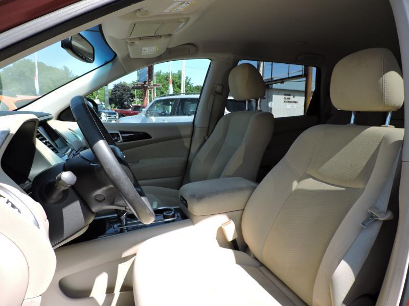 Nissan Pathfinder Platinum 4WD 2016
