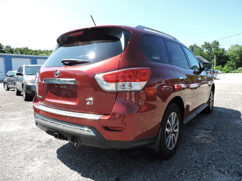 Nissan Pathfinder Platinum 4WD 2016