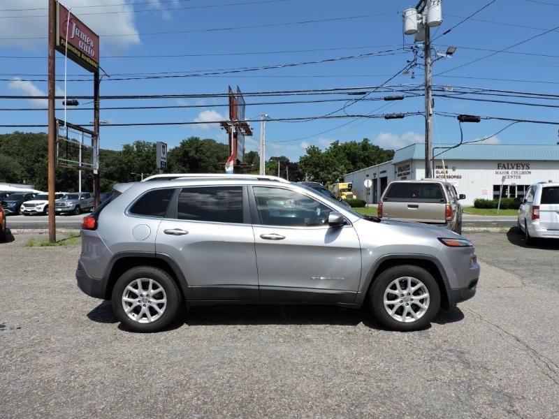 Jeep Cherokee Latitude 4WD 2017