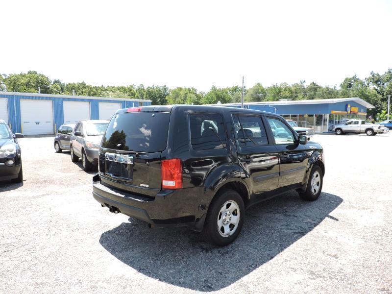 Honda Pilot LX 4WD 5-Spd AT 2011