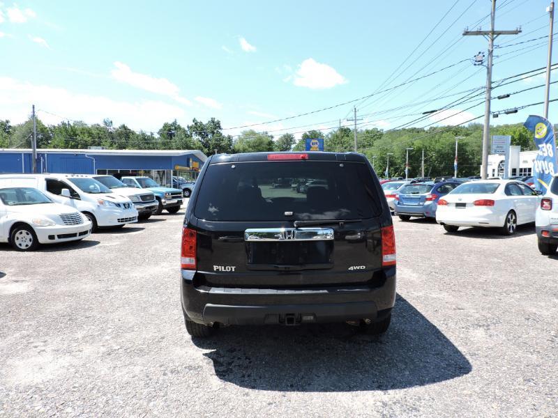 Honda Pilot LX 4WD 5-Spd AT 2011