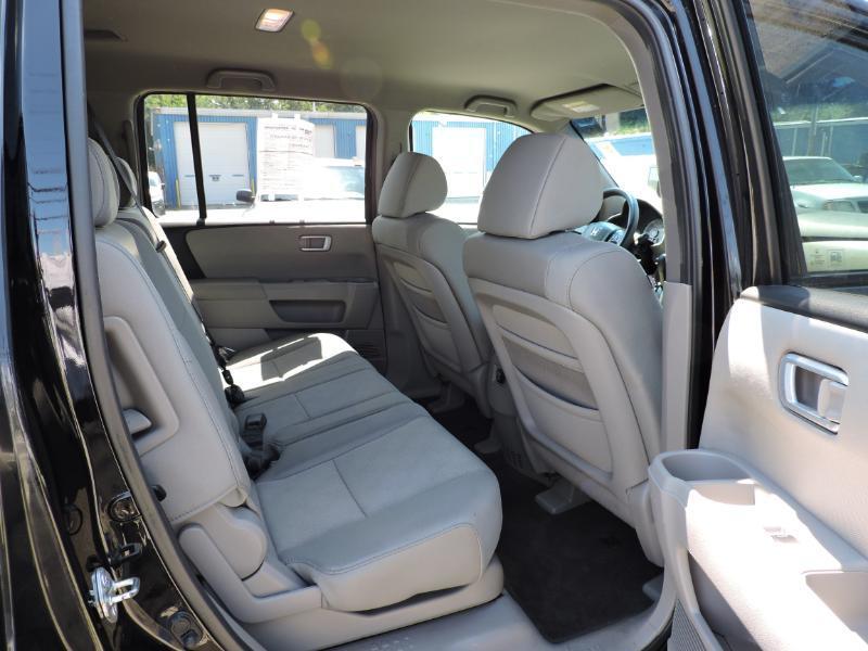 Honda Pilot LX 4WD 5-Spd AT 2011