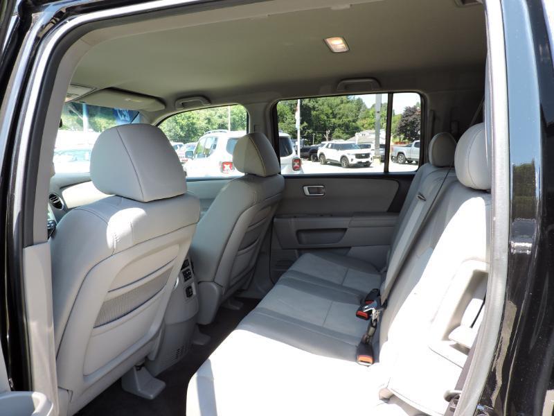Honda Pilot LX 4WD 5-Spd AT 2011