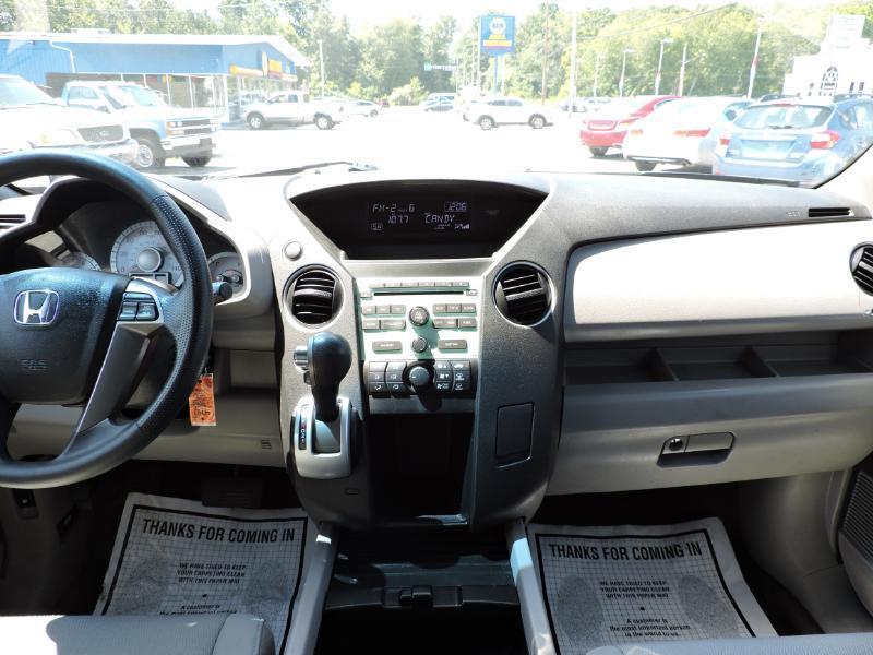 Honda Pilot LX 4WD 5-Spd AT 2011