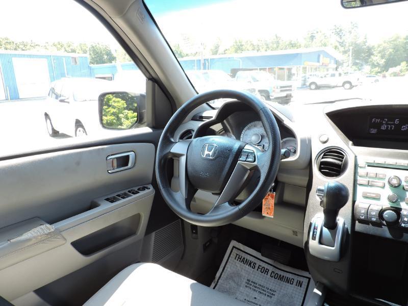 Honda Pilot LX 4WD 5-Spd AT 2011