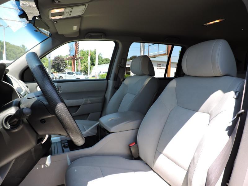 Honda Pilot LX 4WD 5-Spd AT 2011
