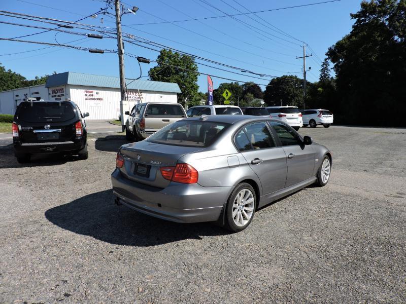 BMW 3-Series 328i xDrive SA 2011