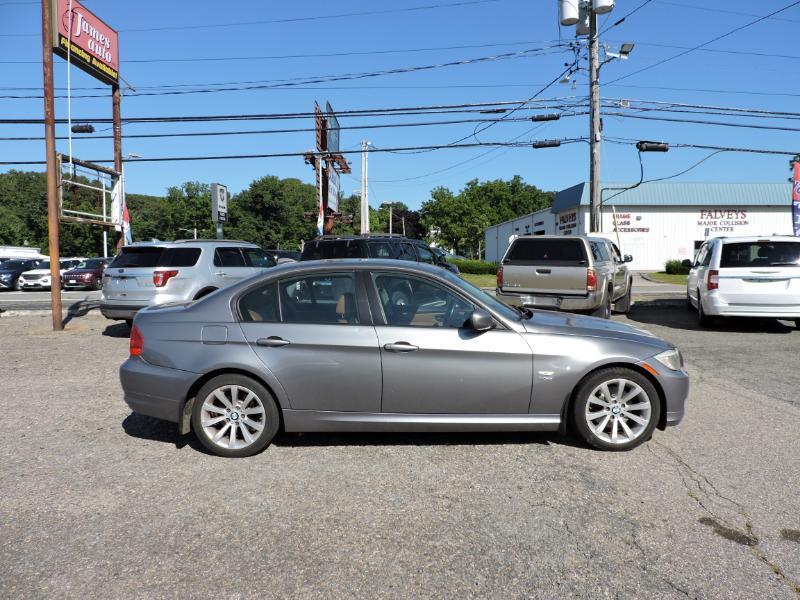 BMW 3-Series 328i xDrive SA 2011