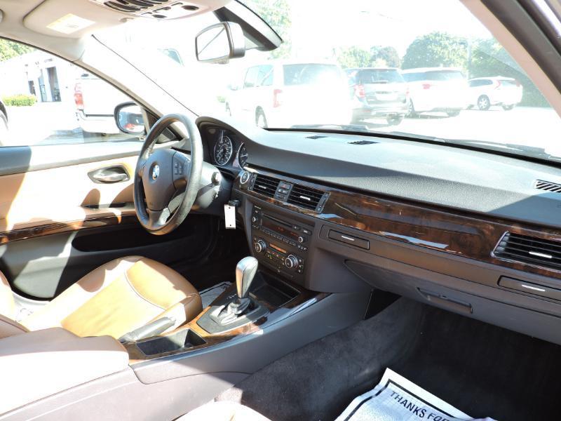BMW 3-Series 328i xDrive SA 2011