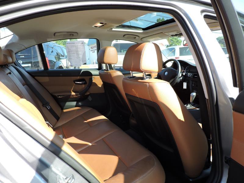 BMW 3-Series 328i xDrive SA 2011