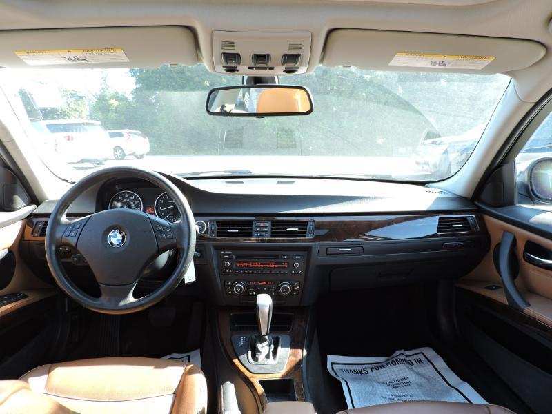 BMW 3-Series 328i xDrive SA 2011