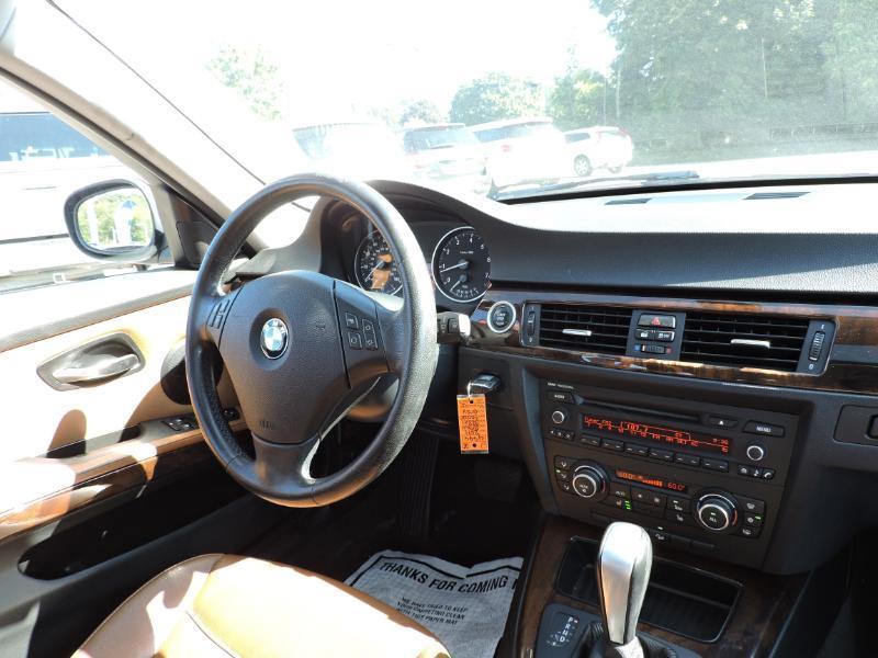 BMW 3-Series 328i xDrive SA 2011