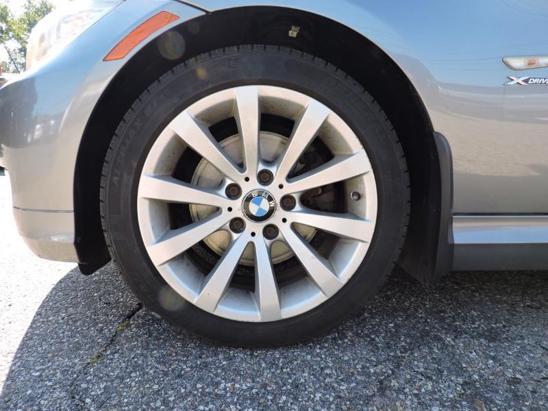 BMW 3-Series 328i xDrive SA 2011