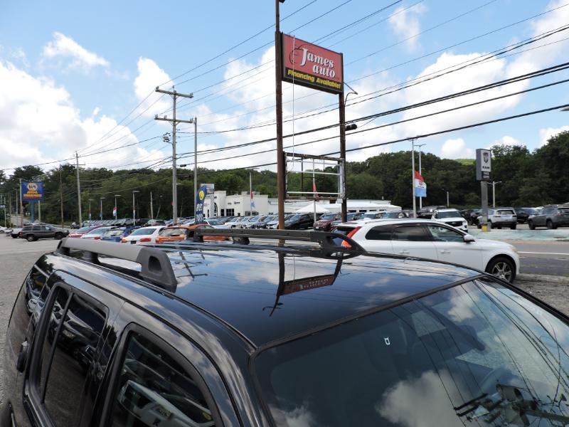 Nissan Pathfinder LE 2WD 2011