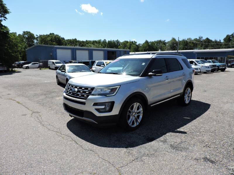 Ford Explorer XLT 4WD 2017