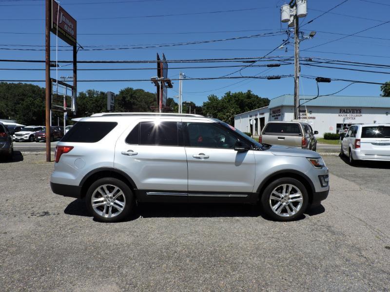 Ford Explorer XLT 4WD 2017