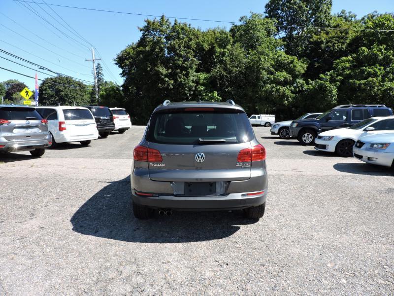 Volkswagen Tiguan S 4Motion 2015