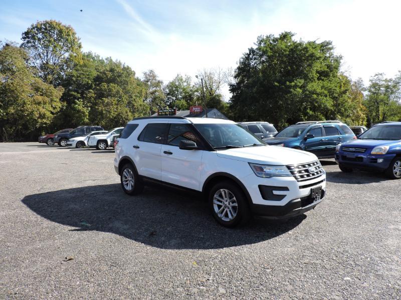 Ford Explorer Base FWD 2016