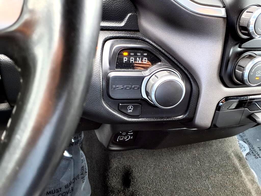 RAM 1500 Lone Star 4x2 Crew Cab 5'7" Box 2021