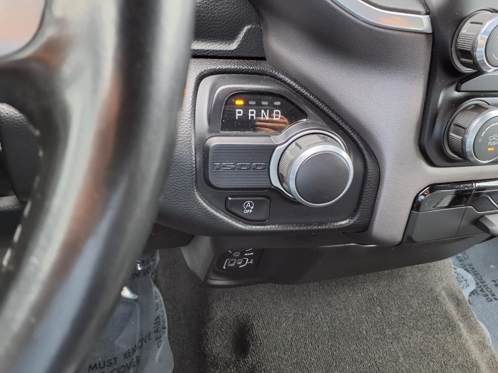 RAM 1500 Lone Star 4x2 Crew Cab 5'7" Box 2021