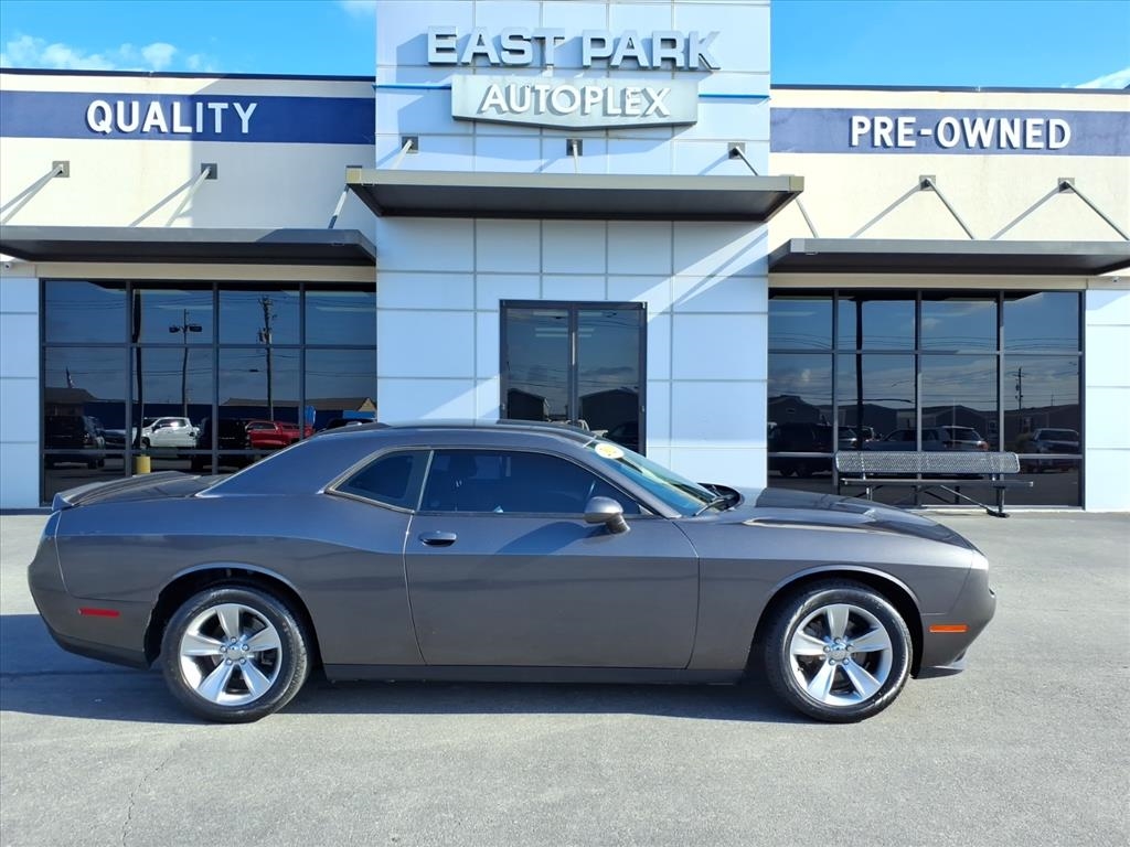 Dodge Challenger SXT RWD 2020 Dodge Challenger SXT RWD 2020