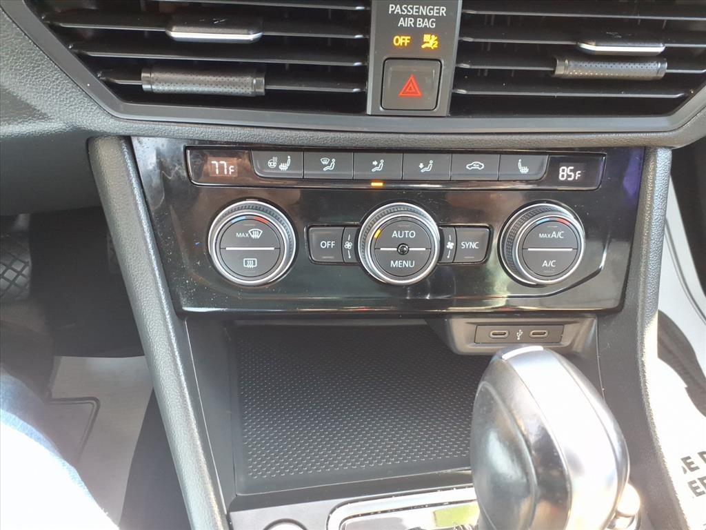 Volkswagen Jetta R-Line Auto 2021