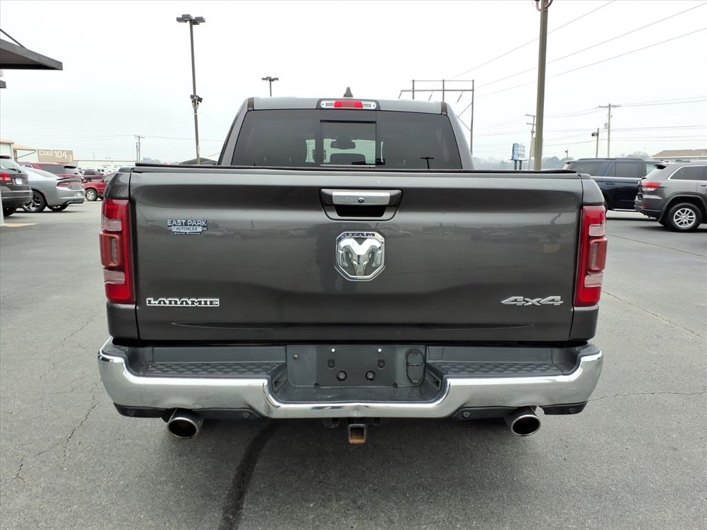 RAM 1500 Laramie 4x4 Crew Cab 5'7" Box 2020