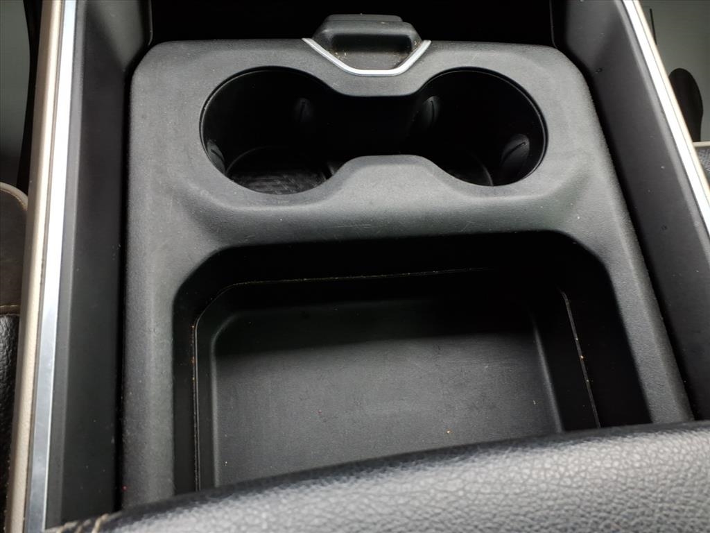 RAM 1500 Laramie 4x4 Crew Cab 5'7" Box 2020