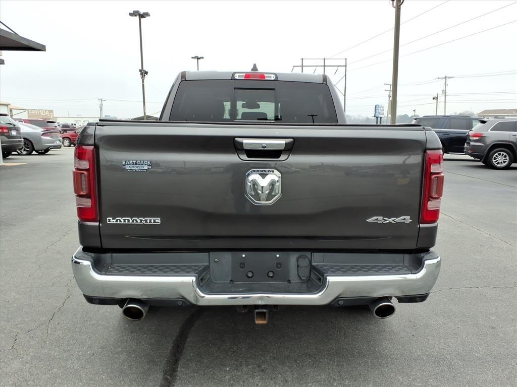 RAM 1500 Laramie 4x4 Crew Cab 5'7" Box 2020