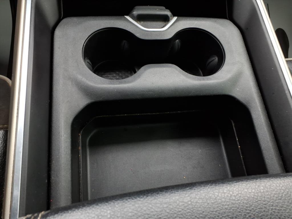 RAM 1500 Laramie 4x4 Crew Cab 5'7" Box 2020