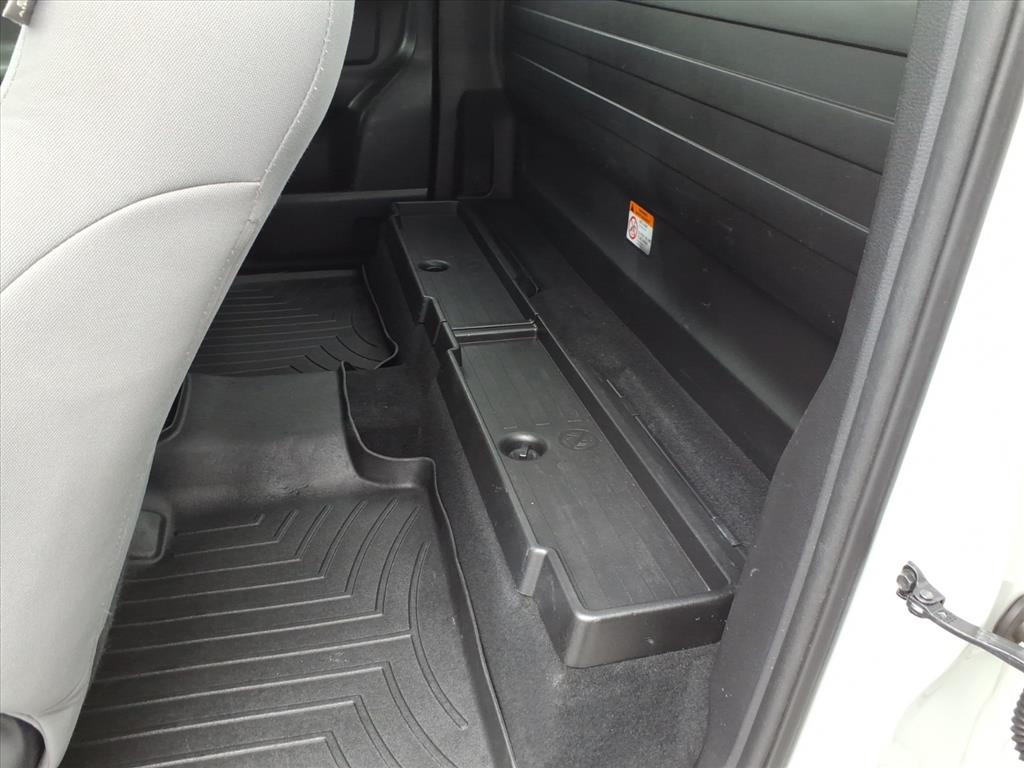 Toyota Tacoma 4WD SR5 Access Cab 6' Bed I4 AT (Natl) 2019