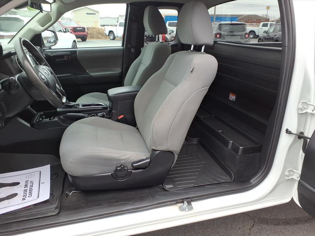 Toyota Tacoma 4WD SR5 Access Cab 6' Bed I4 AT (Natl) 2019