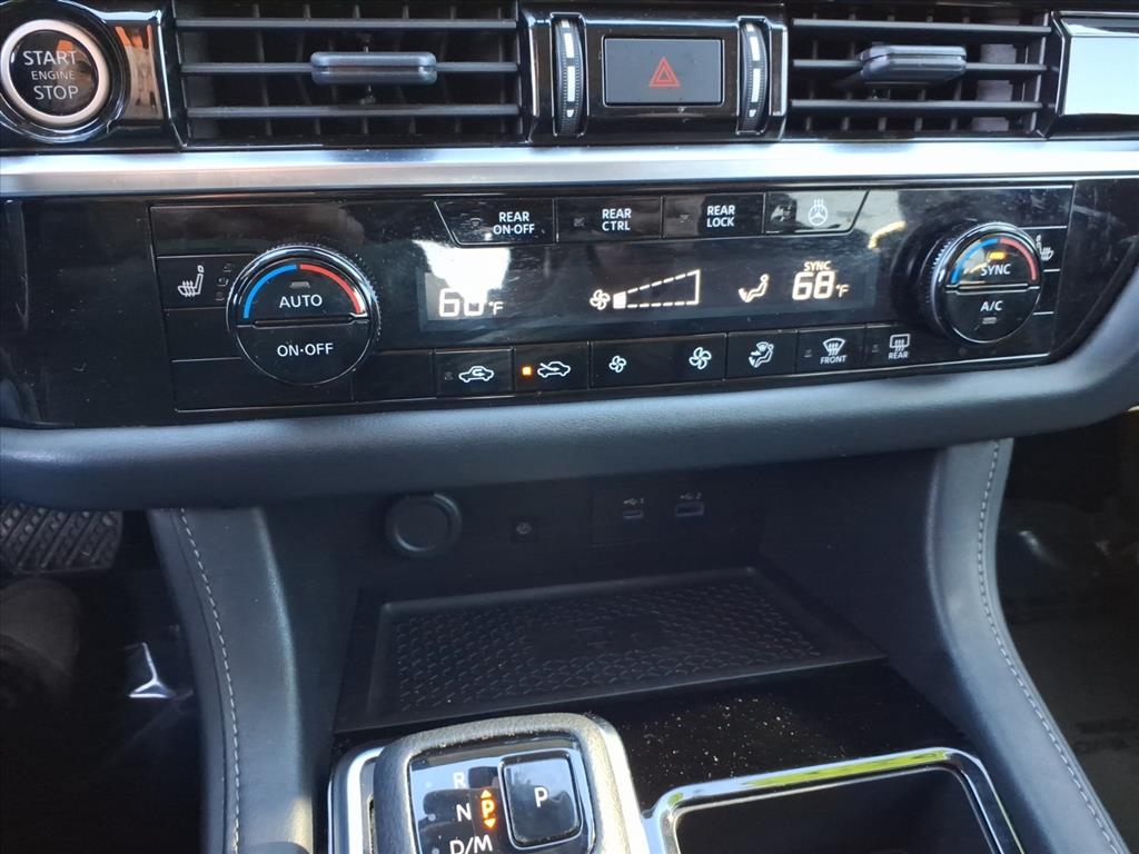 Nissan Pathfinder SL 2WD 2023