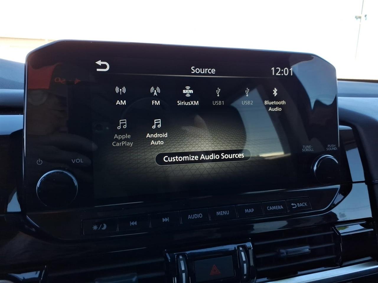 Nissan Pathfinder SL 2WD 2023