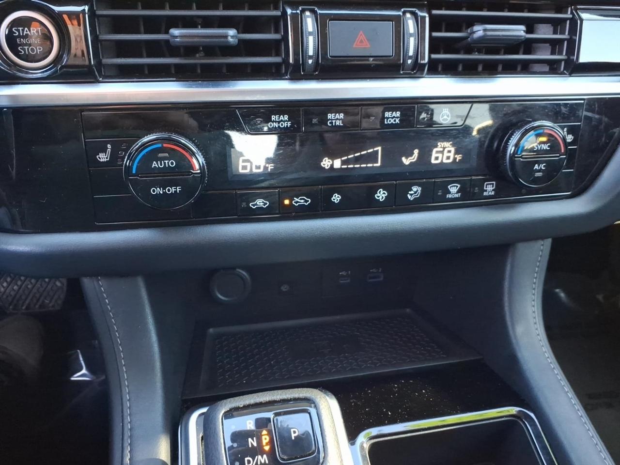 Nissan Pathfinder SL 2WD 2023