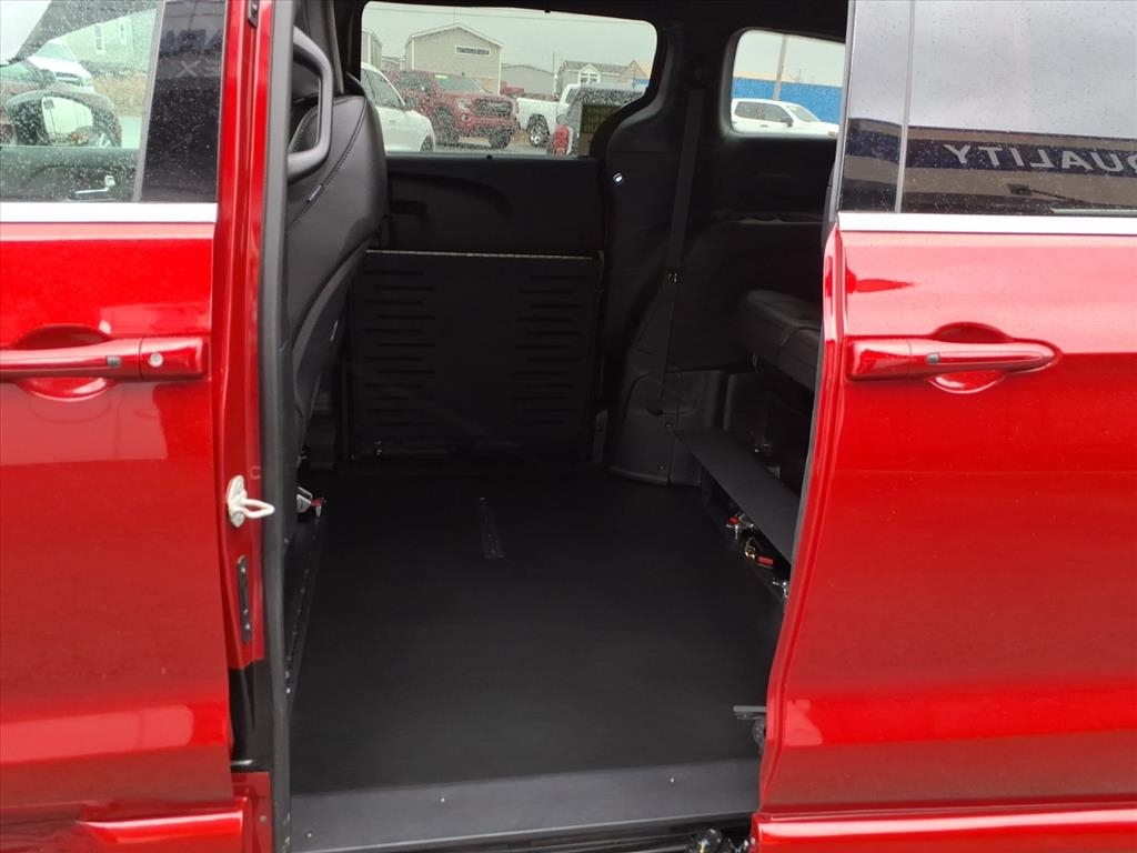 Chrysler Pacifica Select FWD 2025